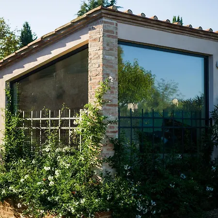 Borgo San Vincenzo 4*
