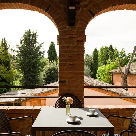 Borgo San Vincenzo Hotel