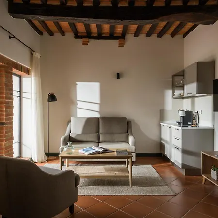 Borgo San Vincenzo Hotel 4*
