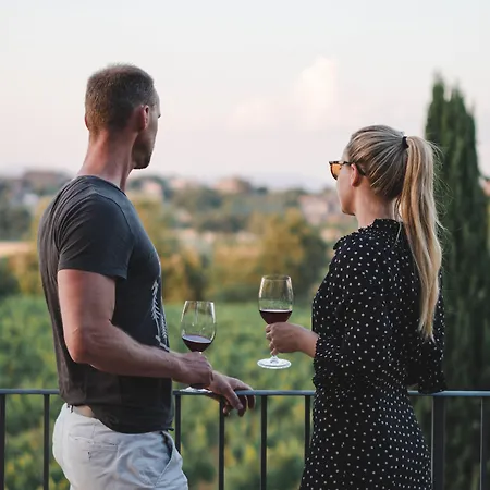 Borgo San Vincenzo Монтепульчано