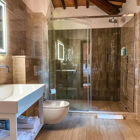Borgo San Vincenzo Hotel
